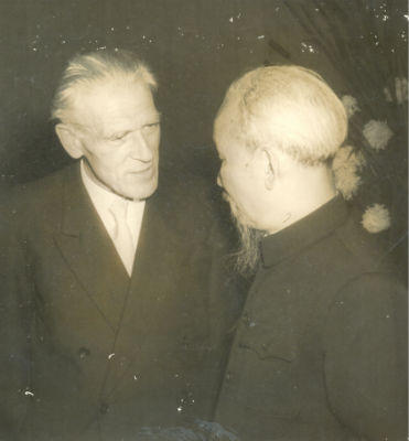 Người đồng chí từ phương Đông...