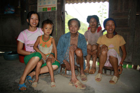 Gặp cụ ông 109 tuổi trường thọ giữa rừng sâu