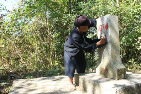 Già làng Suối Tút 20 năm giữ vững cột mốc biên cương