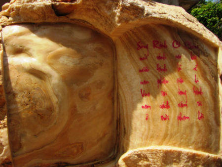 Tảng đá hoạ hình Tổ quốc 7 tỷ không bán, nguyện hiến cho Nhà nước