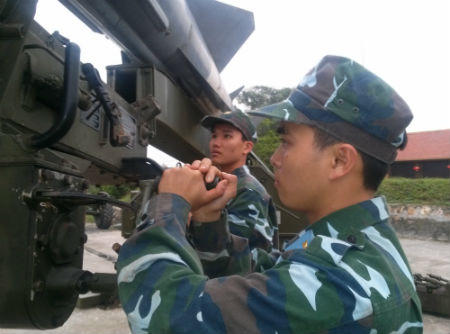 Chuyện “tập” ở đơn vị đầu tiên hạ “siêu pháo đài bay“