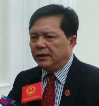 Không cho “quan” trốn hầu Tòa