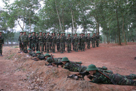 Xé toang “lá chắn thép” Phan Rang