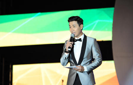 Ngô Kiến Huy, Dương Hoàng Yến "đốt cháy" sinh viên Thái Nguyên