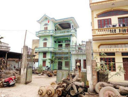 Làng tỷ phú nhờ nghề lấy búa tạ “hạ” ô tô