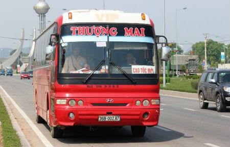 Xe giường nằm 42 chỗ, nhồi 111 khách