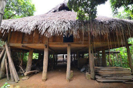 Không chỉ chuyện “Nhà Lang“