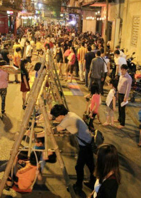 Play Stress - “món quà” tặng trẻ con phố cổ