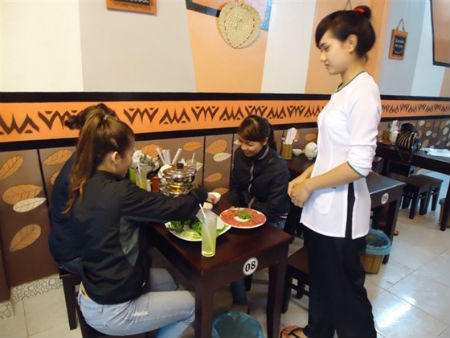 Chắt chiu từng giờ nghỉ để viết tiếp giấc mơ thoát đói nghèo