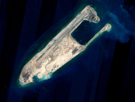 Tuyên bố ngừng lấp biển tạo đảo, Trung Quốc không lừa được ai