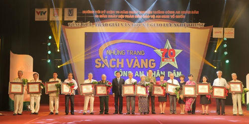 Những trang sách vì an ninh Tổ quốc và bình yên cuộc sống