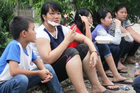 Cận cảnh hiện trường vụ xe khách rơi xuống vực