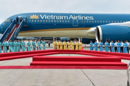 Thủ tướng dự lễ tiếp nhận máy bay Airbus 350-900