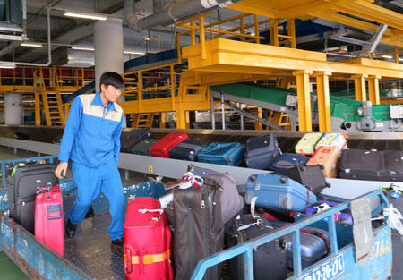 Mất cắp tại sân bay: “thượng đế” cũng cố tình… “cầm nhầm”!