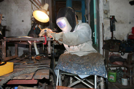 “Bàn tay vàng” của những người khuyết tật