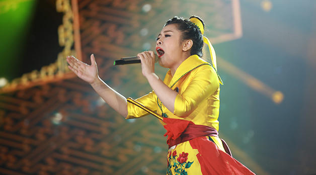 Sân khấu FLC Sầm Sơn “bùng nổ” đêm Chung kết Sao Mai 2015