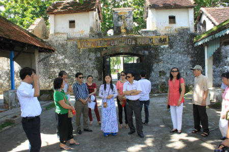 Chú trọng “Đổi mới hình thức và nâng cao chất lượng sinh hoạt chi bộ”