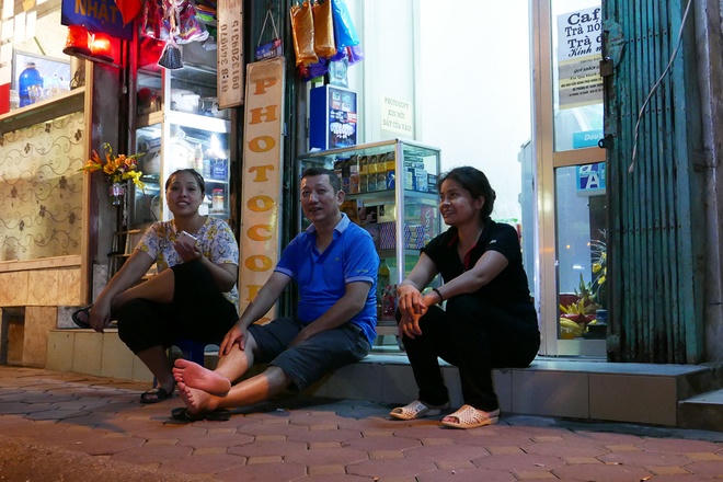 Quân, dân trắng đêm chờ diễu binh