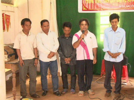 Vòng tay rộng mở