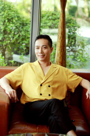 NTK Đỗ Trịnh Hoài Nam: “Thời trang tạo nên giá trị con người khi xuất hiện”