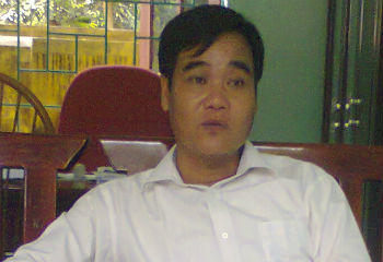 Lạ kỳ cách chữa bệnh bằng... ống hút ở Đồng Nghê