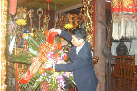 Dâng hương tưởng niệm Tiến sĩ, Luật sư Phan Văn Trường