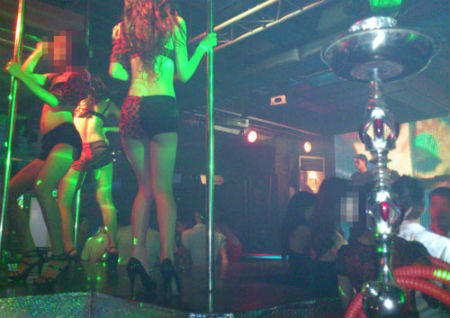 Vui buồn cuộc sống dancer