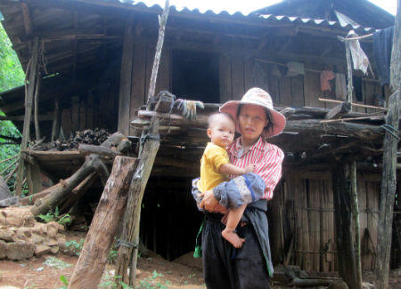 Cơ cực bản vùng cao trên đỉnh núi Lũng Mật