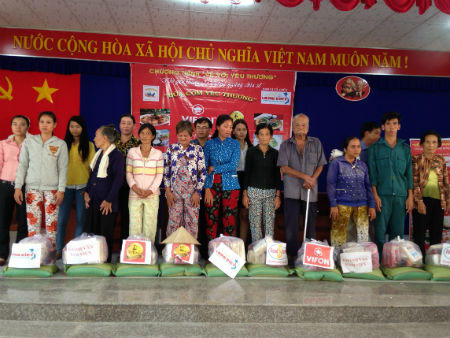 Trà thảo mộc Dr.Thanh "Về với yêu thương" tại Kiên Giang