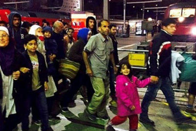 Nước Đức nặng nề với “đoàn tàu” người di cư