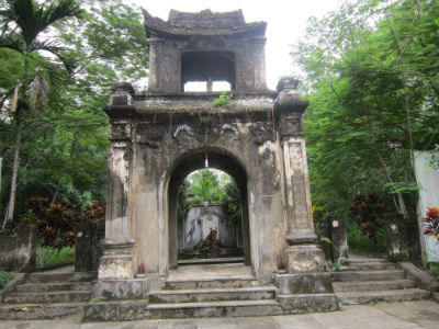 Tục thờ “thần rắn cụt đuôi” và chuyện cầu mưa kỳ lạ