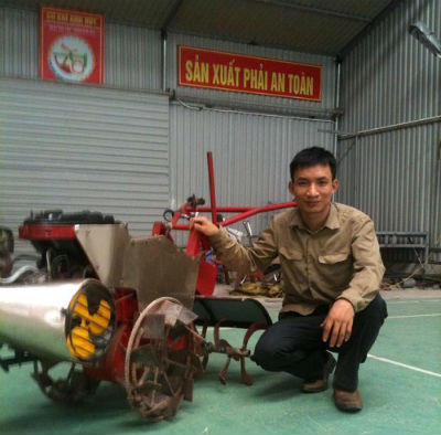 "Nhà khoa học chân đất" sáng chế máy nông nghiệp "8 trong 1"