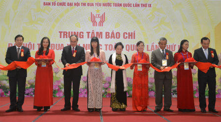 Lãnh đạo Đảng, Nhà nước, Mặt trận Tổ quốc viếng Chủ tịch Hồ Chí Minh