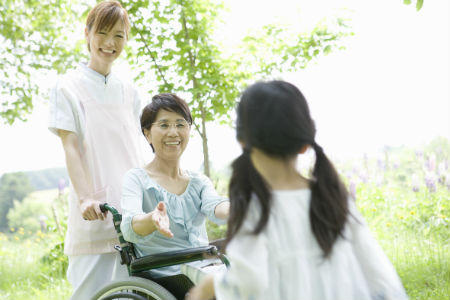 Có nên mua bảo hiểm nhân thọ cho người trụ cột?