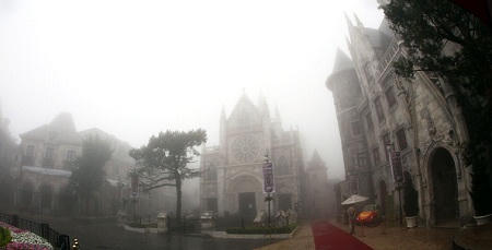 Ảo diệu mùa đông Châu Âu tại Bà Nà Hill