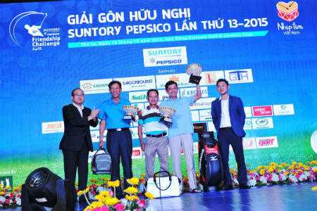 Giải Gôn Hữu nghị Suntory PepsiCo: Gây quỹ mổ tim cho trẻ em toàn quốc