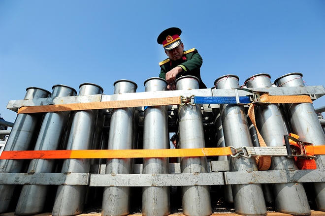 Trận địa pháo hoa lớn nhất đêm giao thừa ở Hà Nội