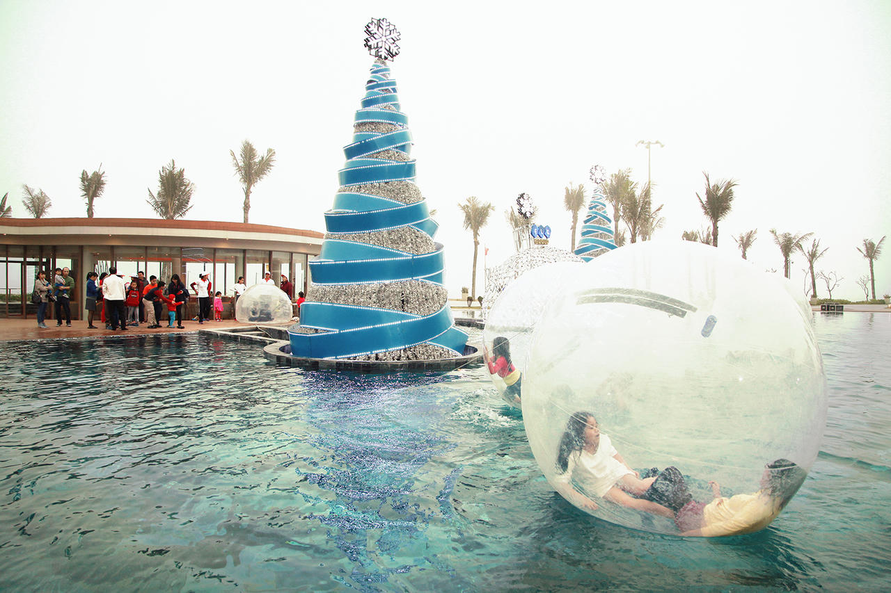 Người Việt kéo nhau đi du lịch dịp Tết cổ truyền