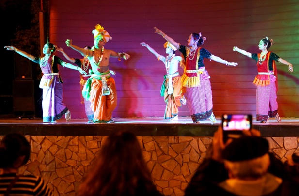 Lễ hội Hạt Ngọc Trời tưng bừng tại Asia Park