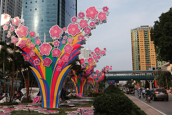 Đầu năm bàn chuyện "tô son, trát phấn" cho đất Kinh kỳ