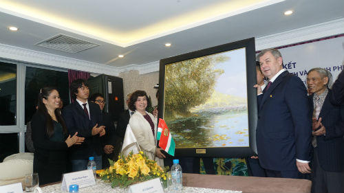 Tập đoàn TH xúc tiến Dự án sữa tươi sạch tại tỉnh Kaluga (Liên bang Nga)