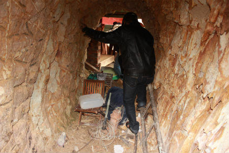 Thực hư câu chuyện Bí thư huyện ủy đào hầm xuyên núi tại Quảng Nam