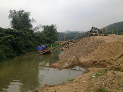 Ngọc Lặc (Thanh Hóa): Chủ tịch xã tiếp tay cho cát tặc? 