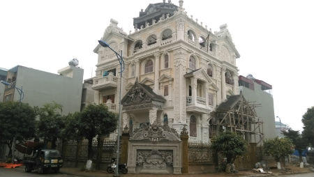 Huyện Thanh Trì: Vi phạm trật tự xây dựng tràn lan do được “bật đèn xanh”?