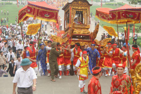 Lễ hội Đền Hùng năm 2016: Rước kiệu linh thiêng về đất Tổ