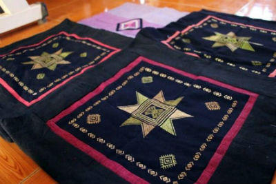 Đặc sắc kỹ thuật thêu dệt thổ cẩm của người Dao tiền