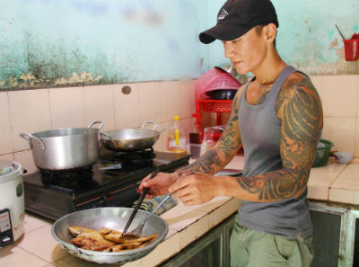 Đường hoàn lương gập ghềnh của chàng trai hai lần vào tù ra tội