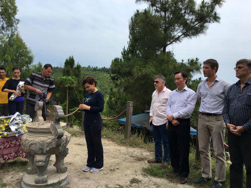 Các đại sứ mang theo hành trang gì để khám phá Sơn Đoòng?