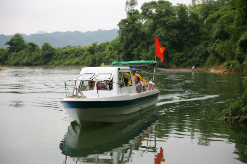Các đại sứ mang theo hành trang gì để khám phá Sơn Đoòng?