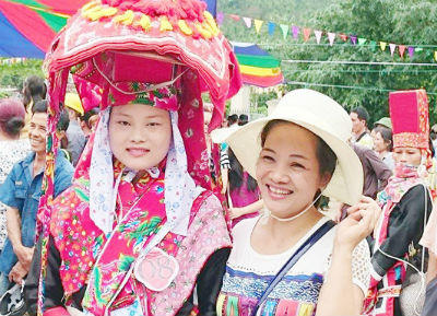 Đến 'chợ tình' của người Dao Thanh Phán trong ngày 'kiêng gió'